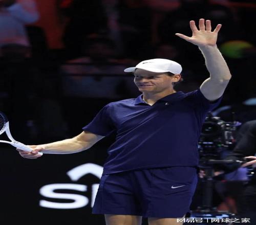 阿卡称不想碰最好状态辛纳，意大利人得到纳达尔待遇获赠纯金球拍